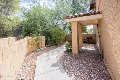 10407 N 10th Place #1, Phoenix, AZ 85020 - Photo 26