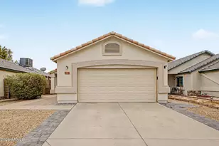 3035 W Covey Ln, Phoenix, AZ 85027 - Photo 1