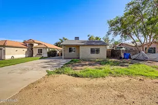 811 E Edison Ave, Buckeye, AZ 85326 - Photo 2