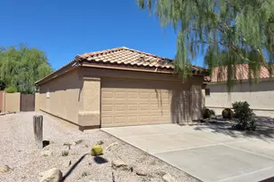 2196 S Lawther Dr, Apache Junction, AZ 85120 - Photo 4
