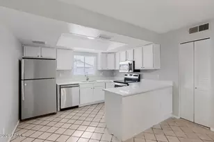 5515 N 72nd Ave, Glendale, AZ 85303 - Photo 10