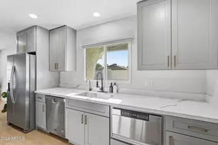 1703 E Laguna Dr, Tempe, AZ 85282 - Photo 12