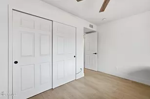 1703 E Laguna Dr, Tempe, AZ 85282 - Photo 28
