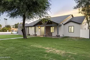 848 S 131st St, Gilbert, AZ 85233 - Photo 8