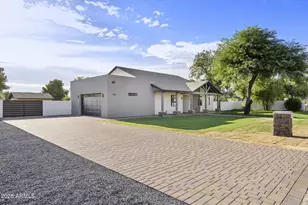 848 S 131st St, Gilbert, AZ 85233 - Photo 4