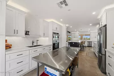 10521 E Wethersfield Road, Scottsdale, AZ 85259 - Photo 10