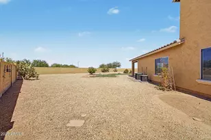 17922 W Lawrence Ln W, Waddell, AZ 85355 - Photo 8