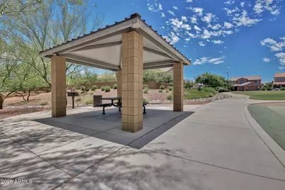 17922 W Lawrence Lane W, Waddell, AZ 85355 - Photo 20