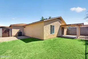 2551 E Meadow Chase Dr, San Tan Valley, AZ 85140 - Photo 6