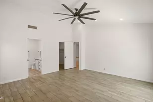 15221 North 42nd Pl, Phoenix, AZ 85032 - Photo 32