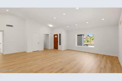 15221 N 42nd Place, Phoenix, AZ 85032 - Photo 10