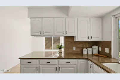 15221 N 42nd Place, Phoenix, AZ 85032 - Photo 18