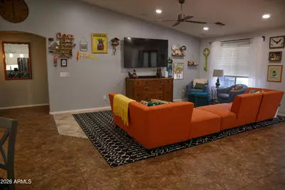 1221 W Del Monte Drive, Casa Grande, AZ 85122 - Photo 4