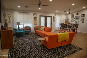 1221 W Del Monte Dr, Casa Grande, AZ 85122 - Photo 2