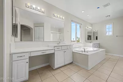 4113 W Lydia Lane, Phoenix, AZ 85041 - Photo 10