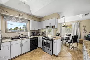 1610 N Stapley Dr, Mesa, AZ 85203 - Photo 10