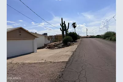 981 N Sherwood Way, Queen Valley, AZ 85118 - Photo 2