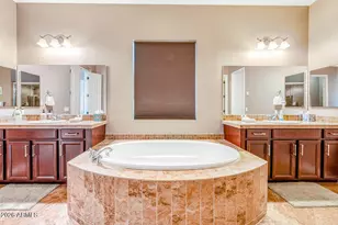 417 E Summerside Rd, Phoenix, AZ 85042 - Photo 14
