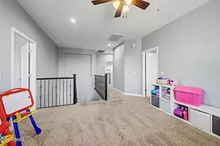 9102 W White Feather Ln, Peoria, AZ 85383 - Photo 16