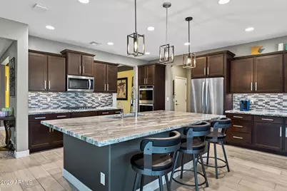 18011 W Redwood Lane, Goodyear, AZ 85338 - Photo 10