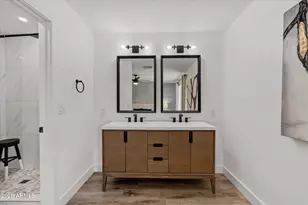 6221 E Evans Dr, Scottsdale, AZ 85254 - Photo 18