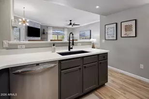 15095 N Thompson Peak Pkwy, Scottsdale, AZ 85260 - Photo 10