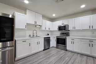 638 E Springfield Pl, Chandler, AZ 85286 - Photo 8
