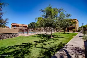 303 N Miller Rd, Scottsdale, AZ 85257 - Photo 18