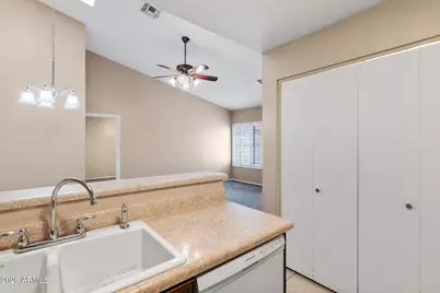 4449 E Vineyard Road, Phoenix, AZ 85042 - Photo 12