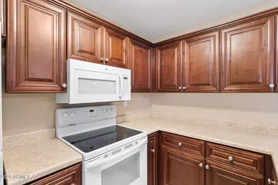 4449 E Vineyard Road, Phoenix, AZ 85042 - Photo 8