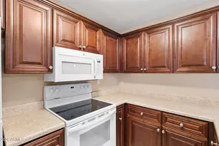 4449 E Vineyard Rd, Phoenix, AZ 85042 - Photo 8