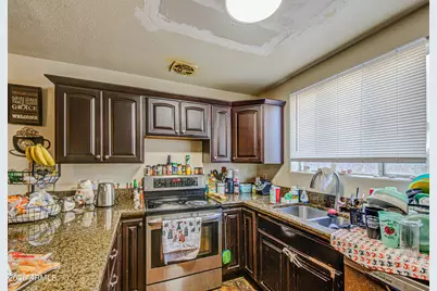 5014 W Catalina Drive, Phoenix, AZ 85031 - Photo 10