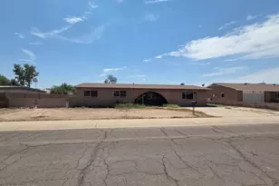 1133 E Sunset Dr, Casa Grande, AZ 85122 - Photo 1