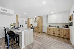 3529 E Cannon Dr, Phoenix, AZ 85028 - Photo 8