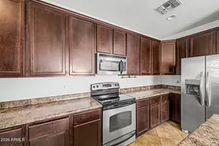 92 E Palomino Dr, Gilbert, AZ 85296 - Photo 10