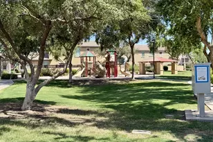 92 E Palomino Dr, Gilbert, AZ 85296 - Photo 36