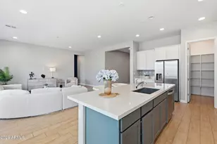11256 E Utopia Ave E, Mesa, AZ 85212 - Photo 10