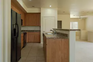 705 W Queen Creek Rd, Chandler, AZ 85248 - Photo 16