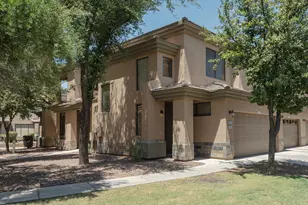 705 W Queen Creek Rd, Chandler, AZ 85248 - Photo 2