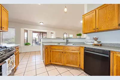 2884 S Sun Crest Drive, Sierra Vista, AZ 85650 - Photo 6