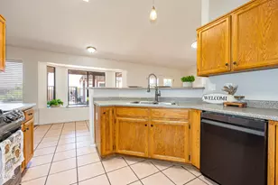 2884 S Suncrest Dr, Sierra Vista, AZ 85650 - Photo 6