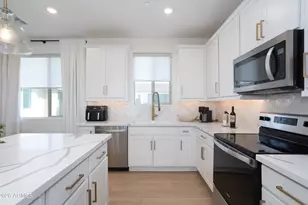 2121 W Sonoran Desert Dr, Phoenix, AZ 85085 - Photo 10