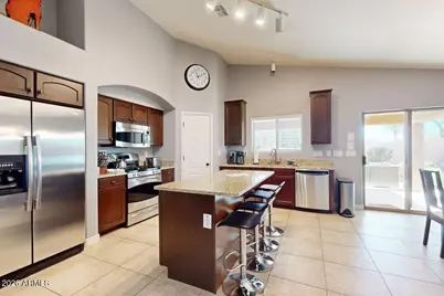 4320 E Vista Bonita Drive, Phoenix, AZ 85050 - Photo 2