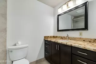 2801 E Mercer Ln, Phoenix, AZ 85028 - Photo 22