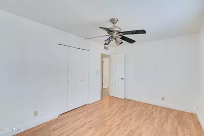 2801 E Mercer Lane, Phoenix, AZ 85028 - Photo 18