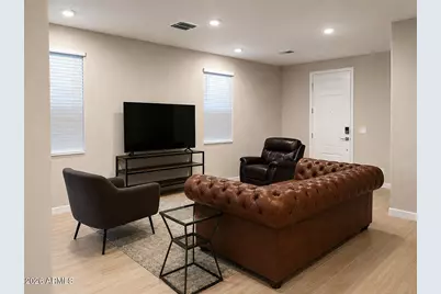 21007 N 58th Place, Phoenix, AZ 85054 - Photo 10