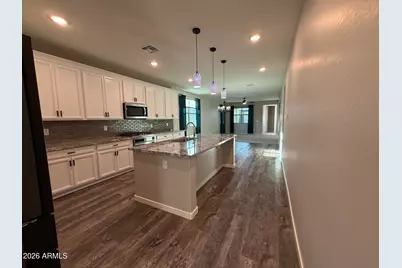 9458 E Thatcher Avenue, Mesa, AZ 85212 - Photo 12
