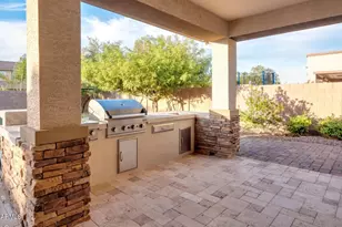 702 W San Carlos Way, Chandler, AZ 85248 - Photo 2