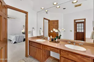 7513 E Clinton St, Scottsdale, AZ 85260 - Photo 42
