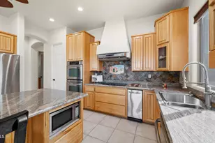 33516 N 7th St, Phoenix, AZ 85085 - Photo 8